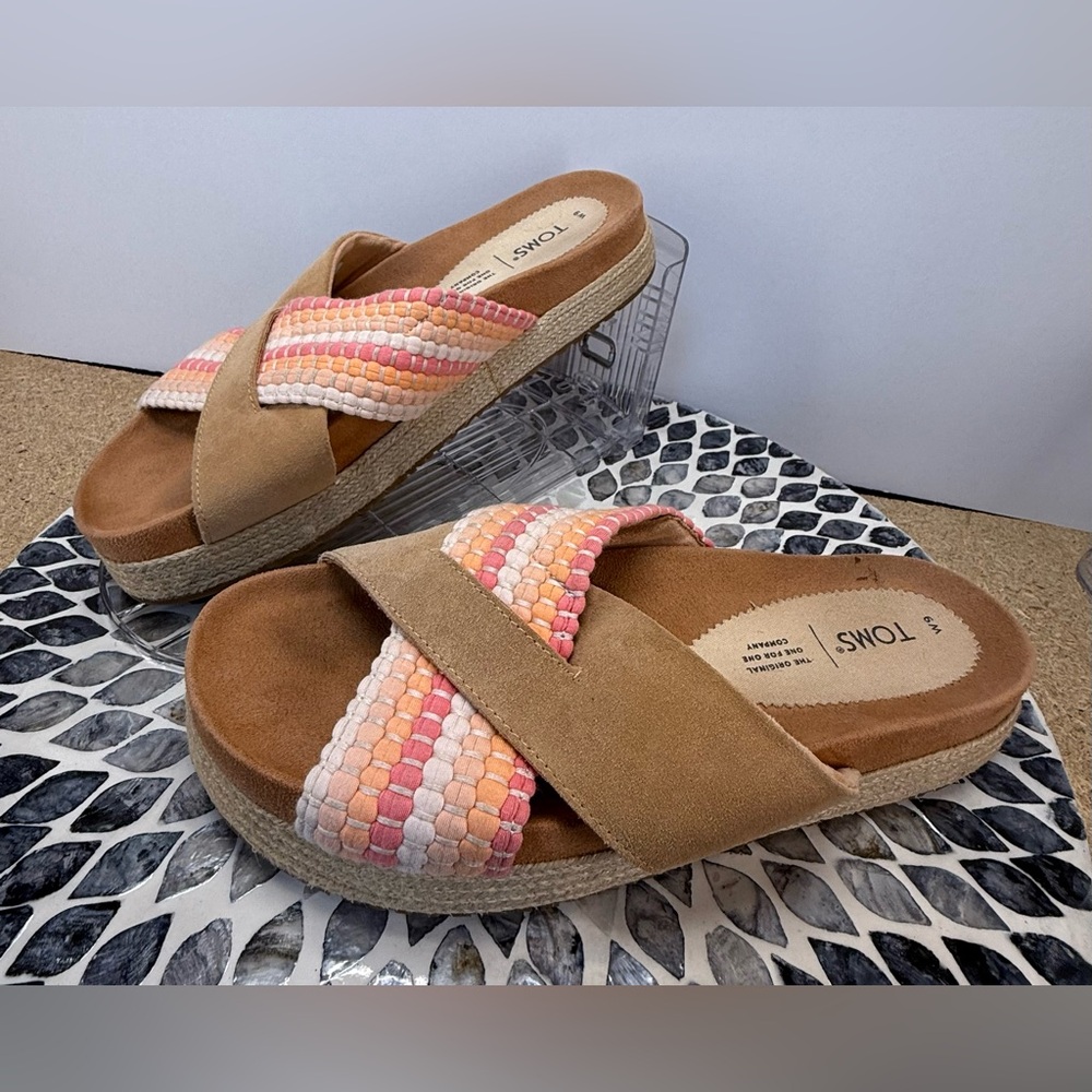 TOMS Paloma’s Women's Tan suede and Pink Woven Sandals 9W